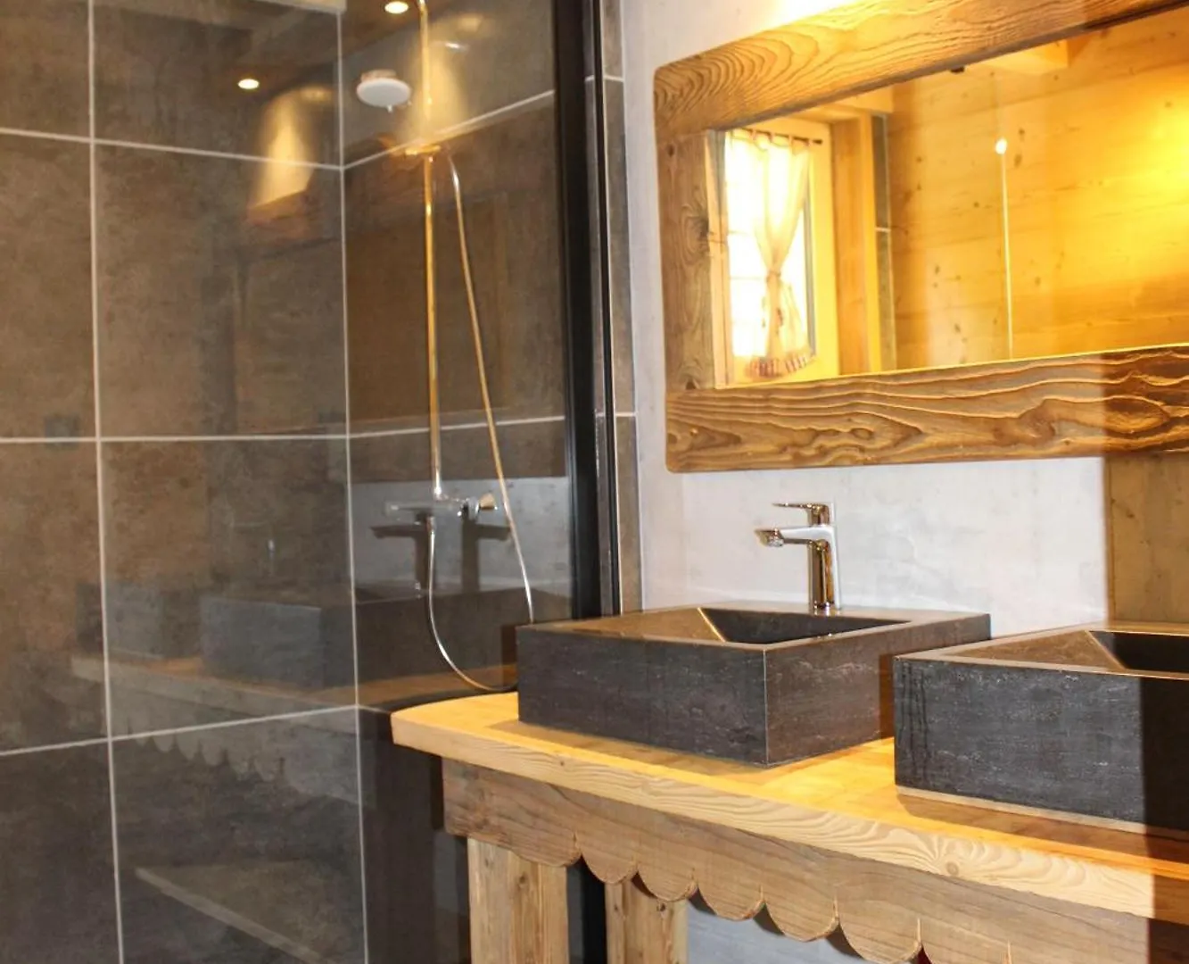 Chalet Savoyard Ecoresponsable, Quasiment Neuf 8 Pers Glieres-Val-de-Borne 0*,  France